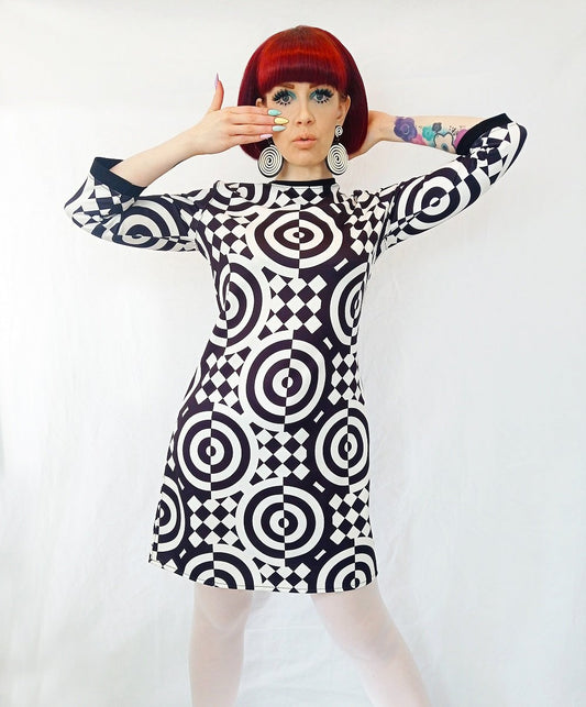 Love Her Madly ‘Jessie’ Pop Art Mod Dress, Black and White