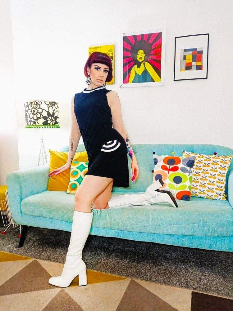 Love Her Madly ‘Joan’ Shift Dress, Black and White