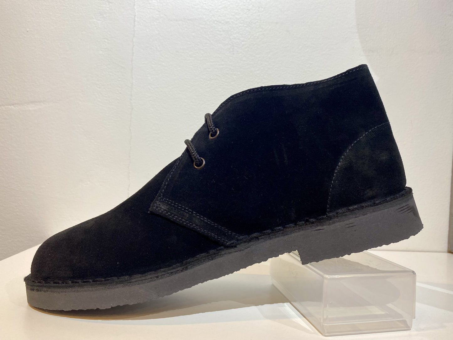 Roamers Classic Style Desert Boots, Black