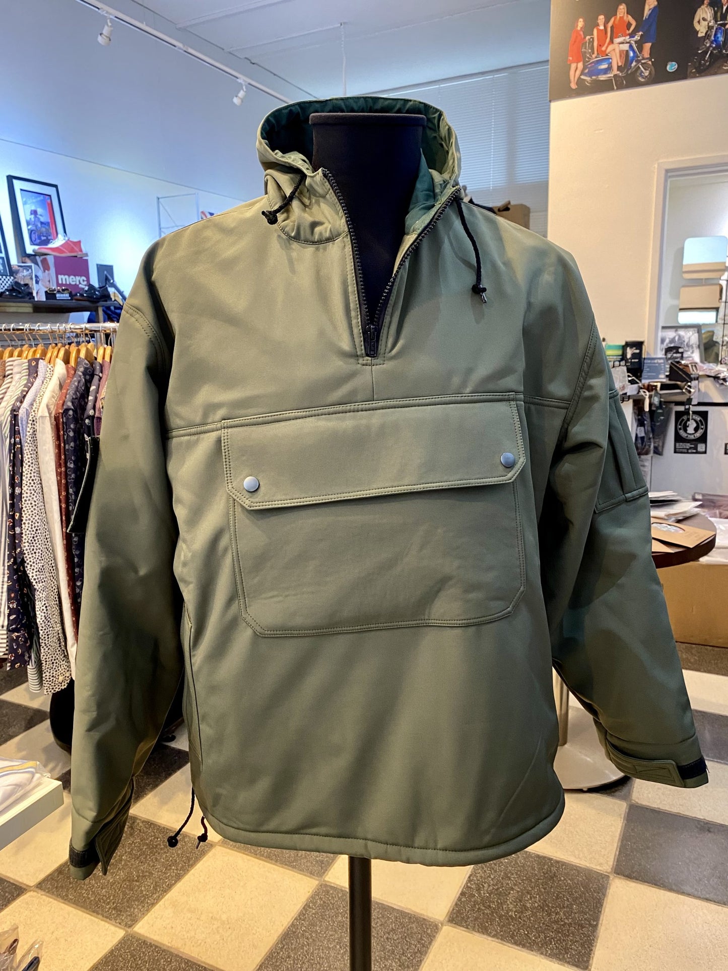 Northern Style ‘Ultra’ Overhead Smock, Olive Green with Mod One logo