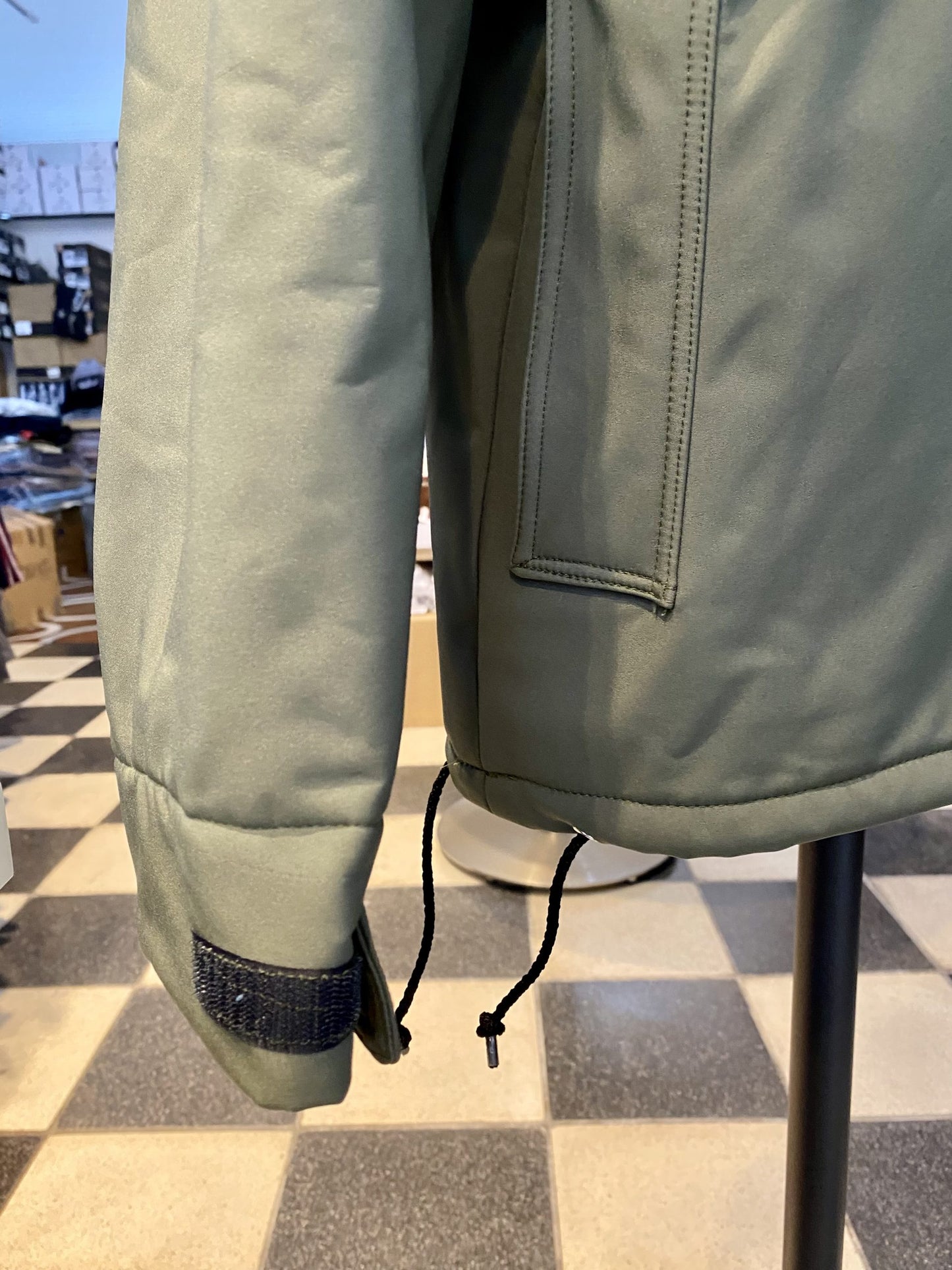 Northern Style ‘Ultra’ Overhead Smock, Olive Green with Mod One logo