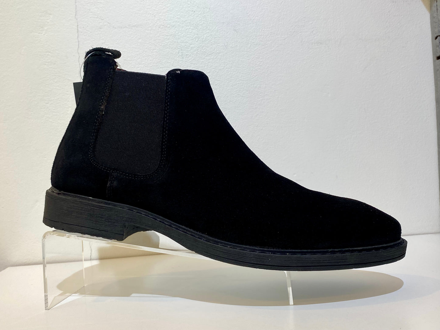 Roamers Suede Chelsea Boots, Black