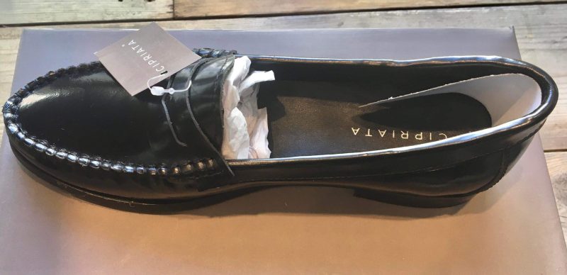 Women’s Classic Loafers, Shoes, Black. - Image 3