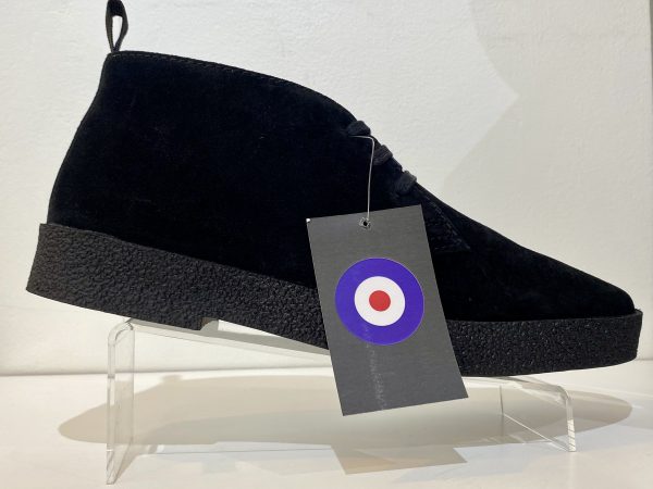Roamers Suede Chukka Boots, Black - Image 2