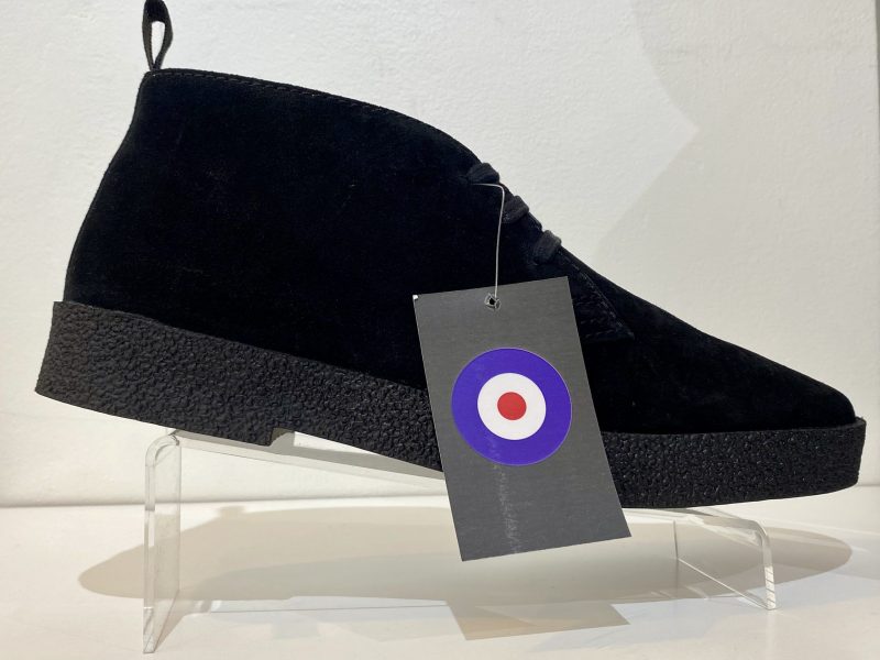 Roamers Suede Chukka Boots, Black - Image 2